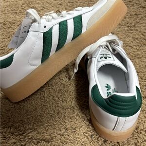 NWT Adidas Sambae Sneaker 9.5